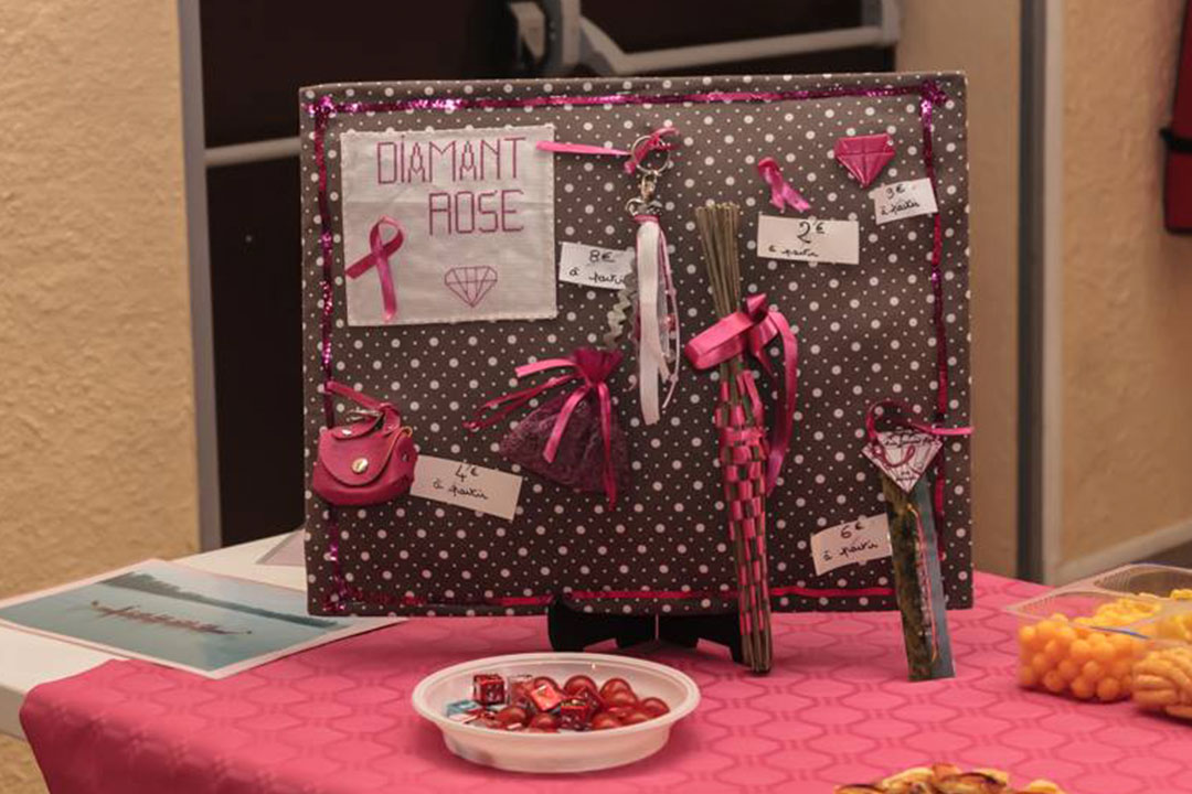 Créations par les ladies de Diamant Rose