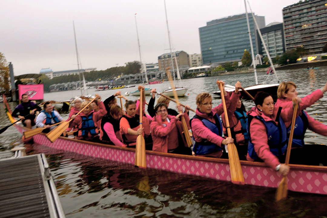 Départ des Dragon Ladies de Diamant Rose sur la Seine en 2014