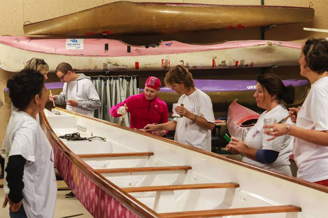 Les Ladies de Diamant Rose au Travail pendant la journée citoyenne