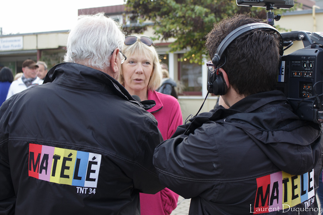 Les marcheurs et l'association diamant rose interviews par ma télé