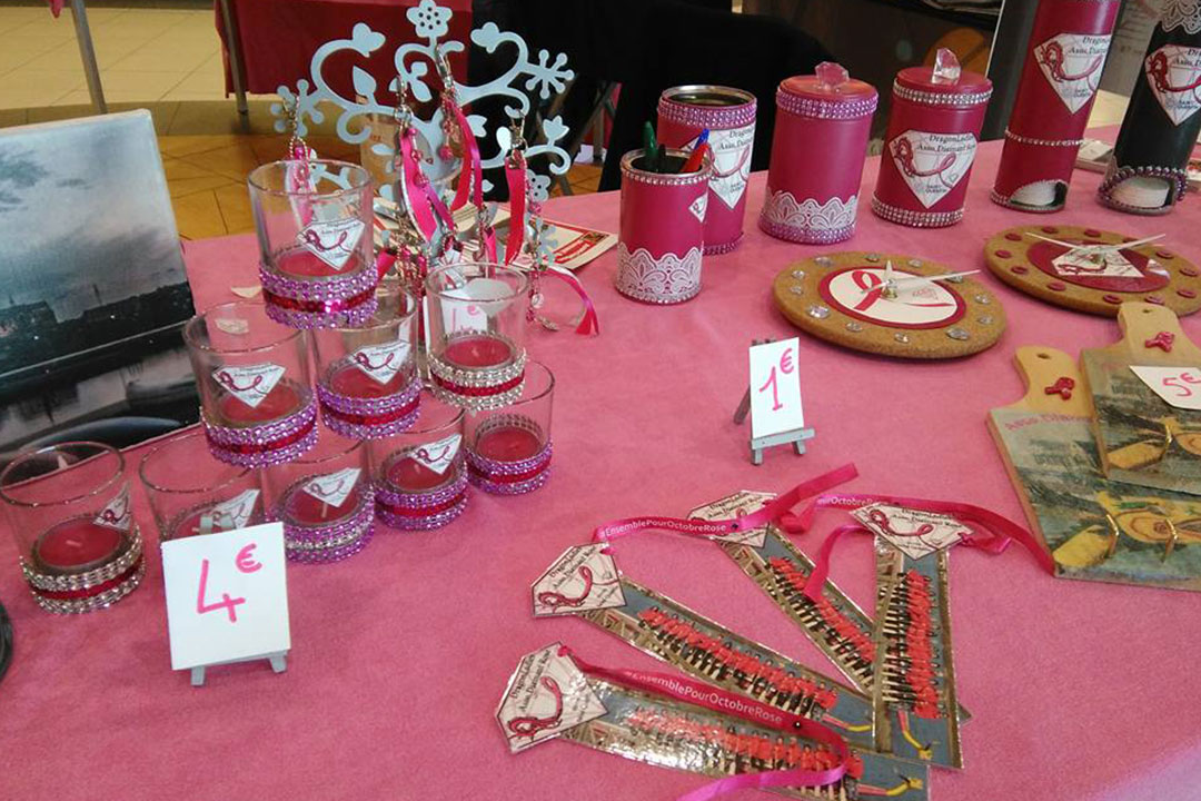 Vente et récolte de fonds pour l'association diamant rose