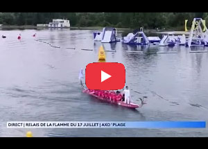 Diamant Rose Les Dragon Ladies Transportent le porteur de la flamme Olympique Axo'plage