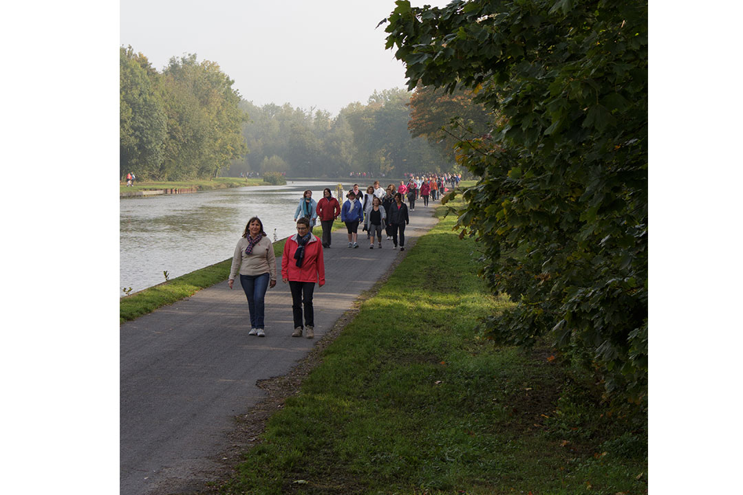 Canal de St-Quentin Octobre Rose en 2015 lutte contre le cancer